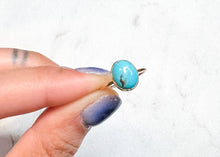 Load image into Gallery viewer, Gold Med Turquoise Ring - sz.6
