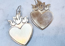 Load image into Gallery viewer, Hearts On Fire Earrings
