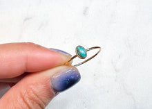 Load image into Gallery viewer, Gold bb Turquoise Ring - sz.8
