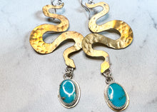 Load image into Gallery viewer, Kingman Snake Earrings
