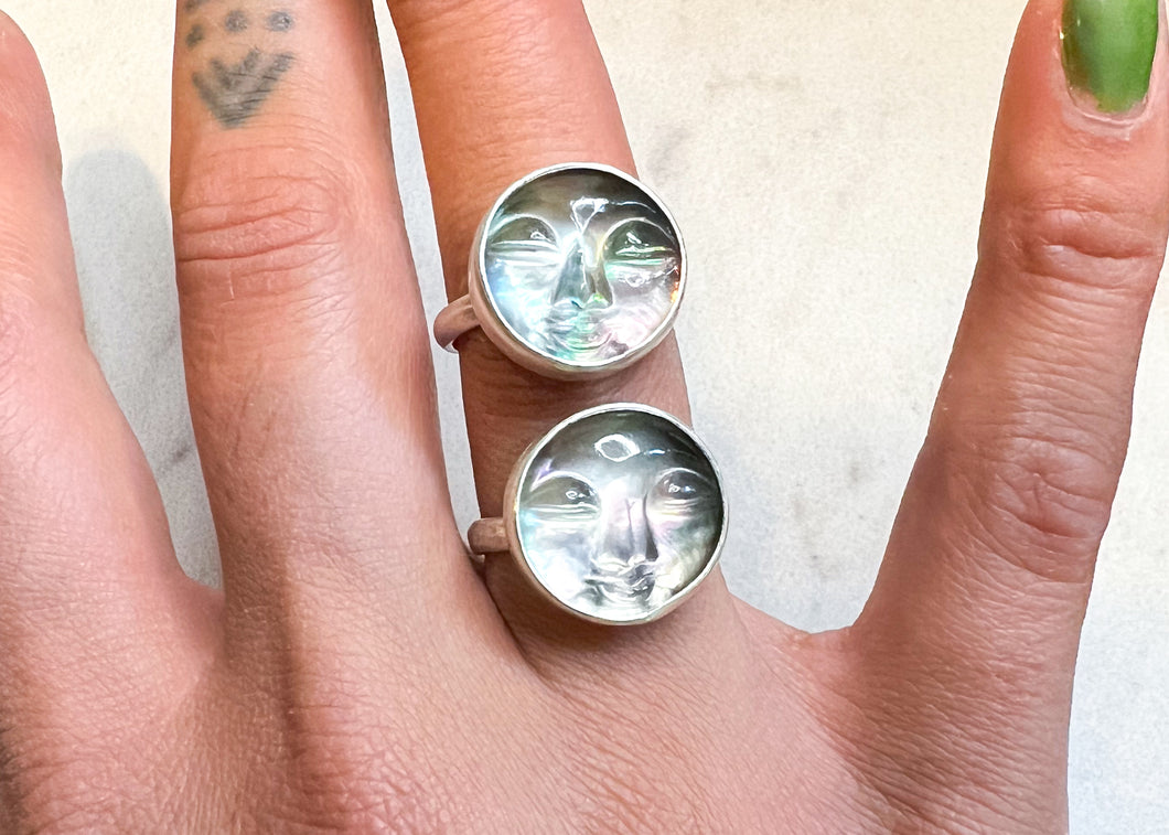 Mother of Pearl Moon Phase Ring - sz. 7 & 8