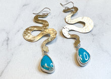Load image into Gallery viewer, Kingman Snake Earrings
