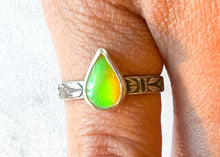 Load image into Gallery viewer, Mini Aurora Opal Ring - sz.5.5
